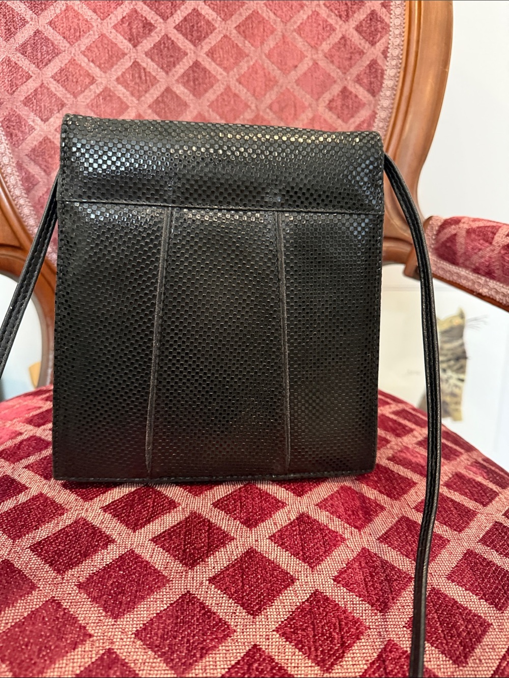 Vintage Black Textured Leather Crossbody Bag - Classic Women's Shoulder Bag